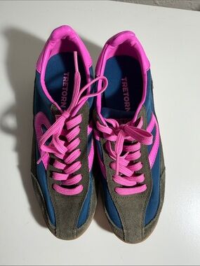 Tretorn Navy Blue and Hot Pink Athletic Lace-Up Sneakers
